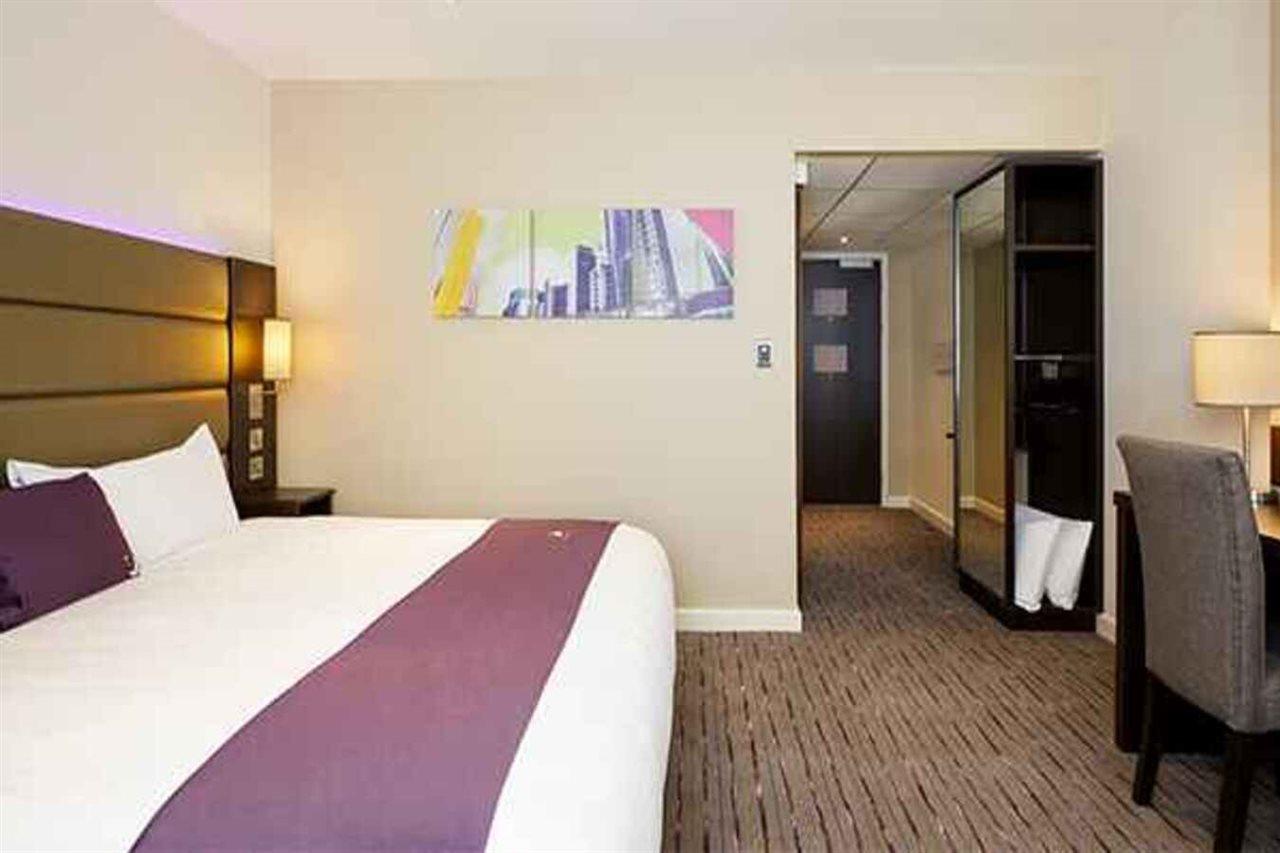 Premier Inn Milton Keynes Central Zewnętrze zdjęcie